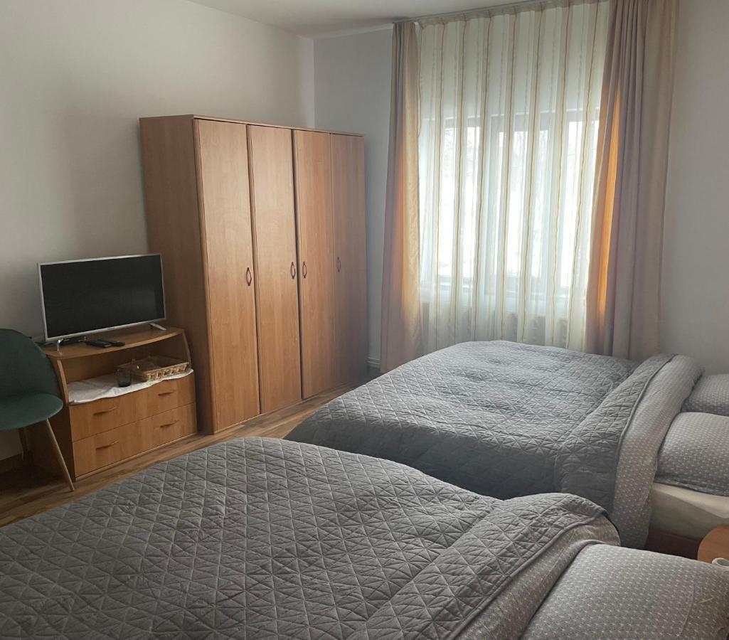 Pensiunea Casa Eden Mărişel Exterior foto